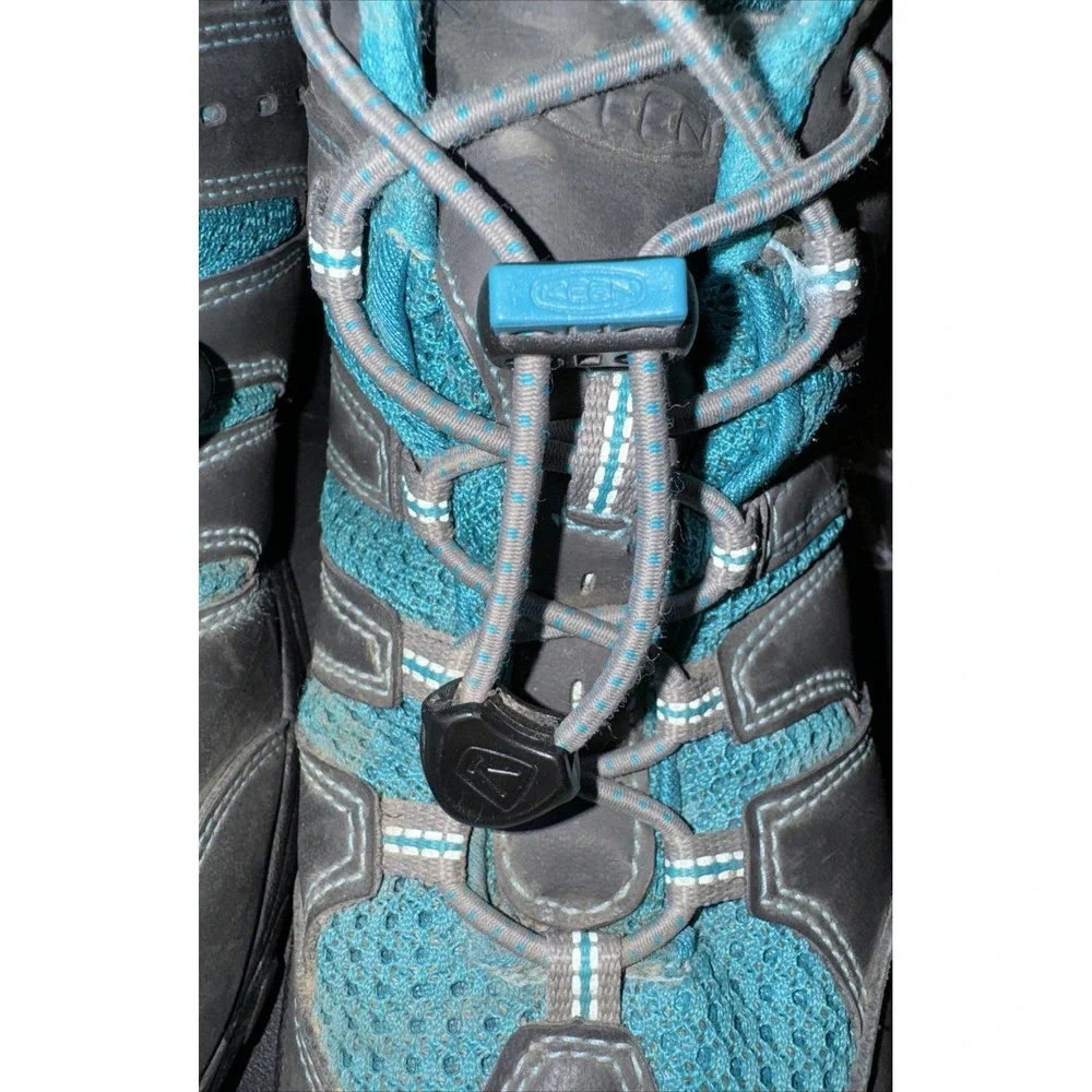 Keen Targee II Mid Waterproof Hiking Boots Teal Gray Unisex Youth Sz 4 Outdoors